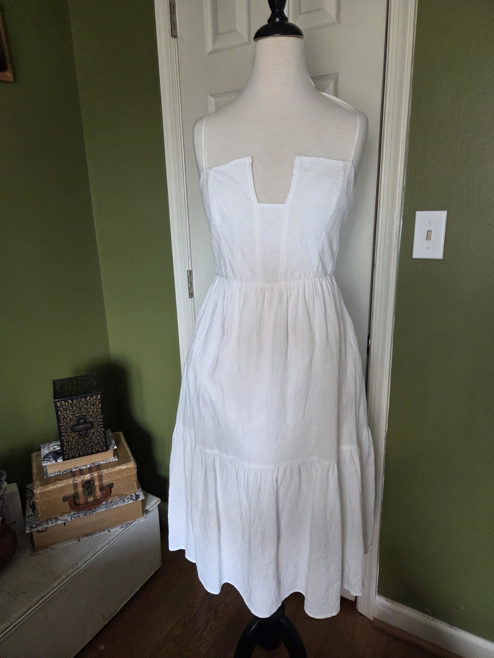 Lulus White Spaghetti-Strap Midi Dress - Elegant Summer Style